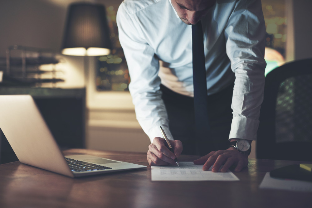Caractéristiques et qualification du contrat de travail : un éclairage juridique